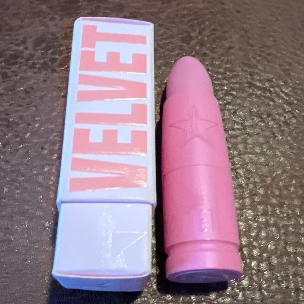 Jeffree Star Cosmetics Velvet Trap‎ Lipstick Communion Wine Matte Deep Burgundy